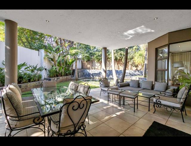 4 BEDROOM HOUSE FOR SALE IN FOURWAYS